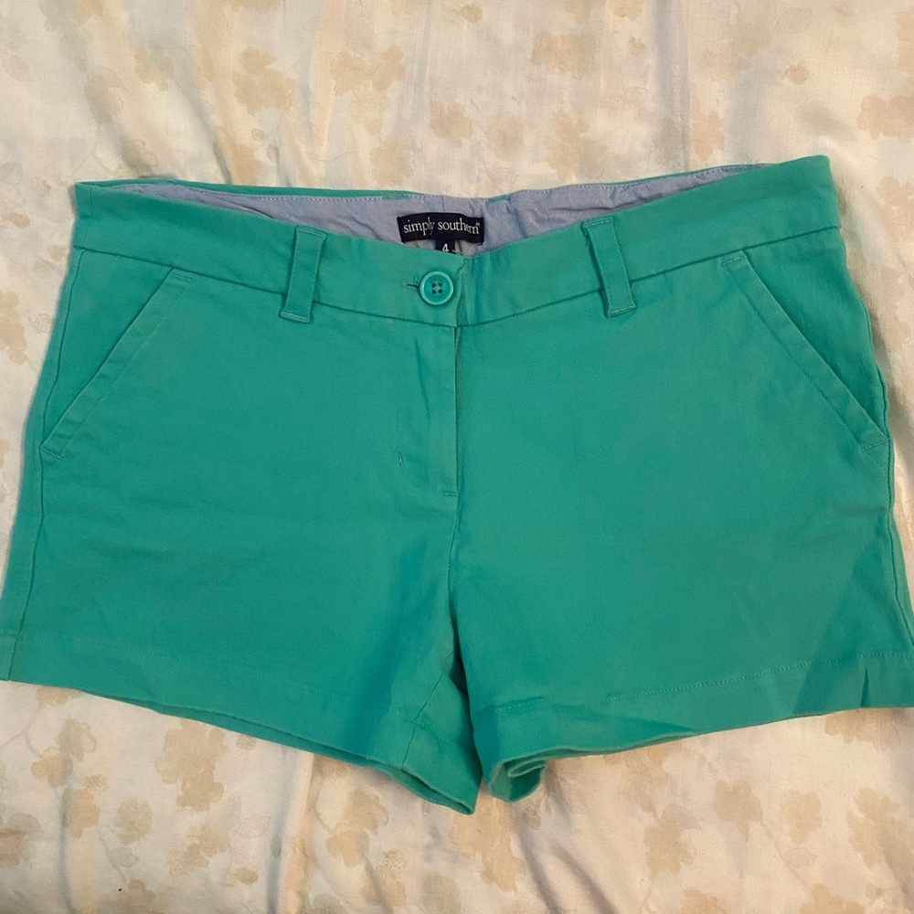 Women’s Simply Southern green shorts size 4